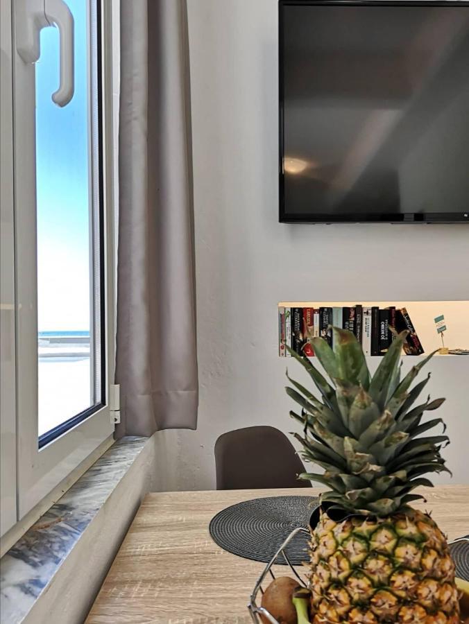 Salty Alley Seaside Apartment Rethymno  Екстер'єр фото