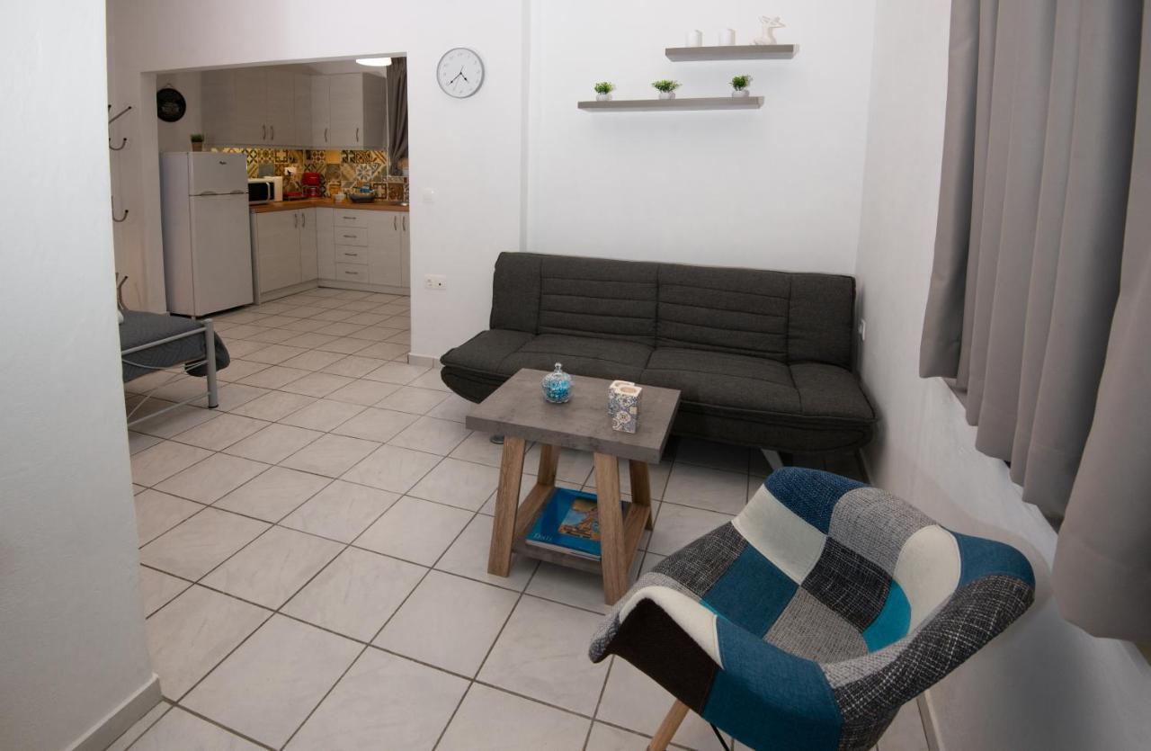 Salty Alley Seaside Apartment Rethymno  Екстер'єр фото